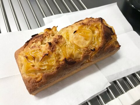 オリーブオイルで作る　レモンパウンドケーキ